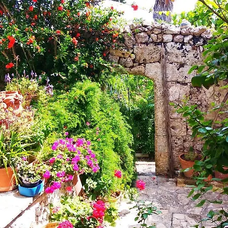 Bed & Breakfast Masseria Delle Rose Alessano