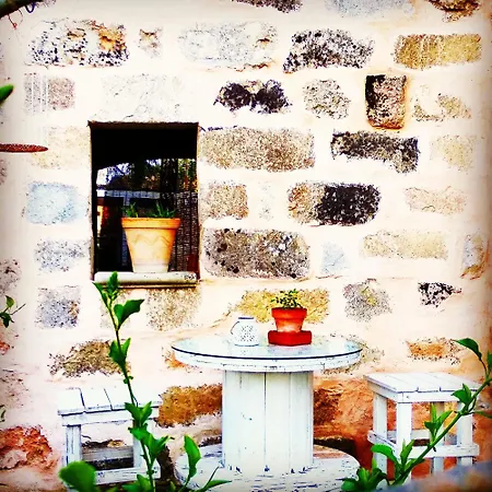 Masseria Delle Rose Bed & Breakfast